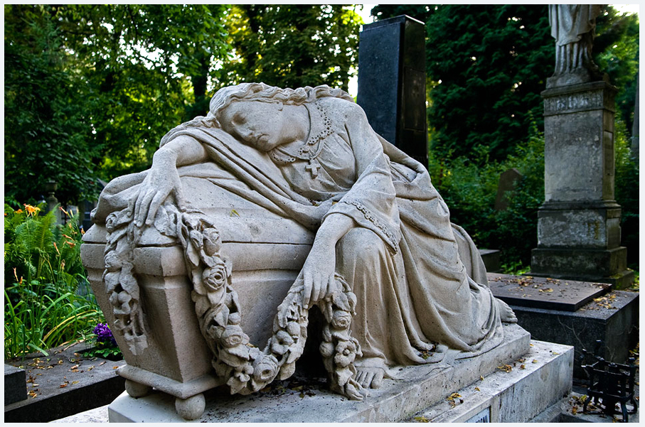 Кладбище во Львове