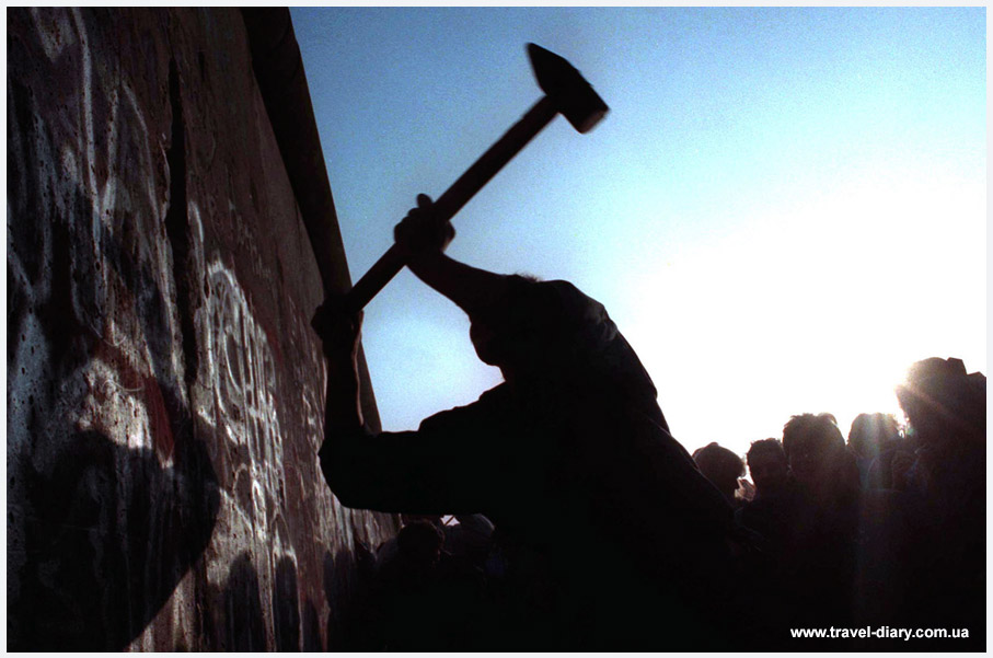 Падение Берлинской стены фото