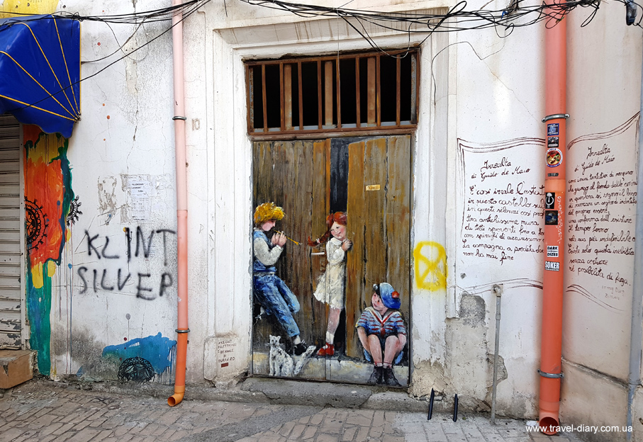 Улица граффити в Дурресе