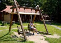 Качели на ферме