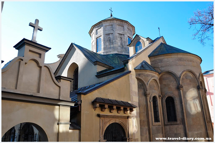 Армянский собор во Львове фото